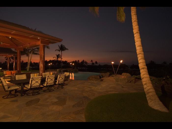 PauoaBeach_Dusk Pool